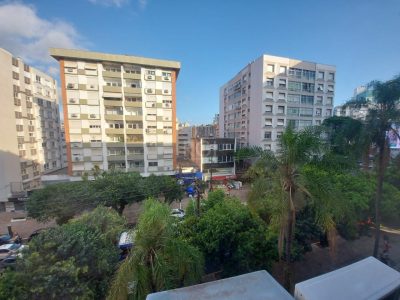 Apartamento à venda com 381m², 4 quartos, 1 suíte, 2 vagas no bairro Moinhos de Vento em Porto Alegre - Foto 18