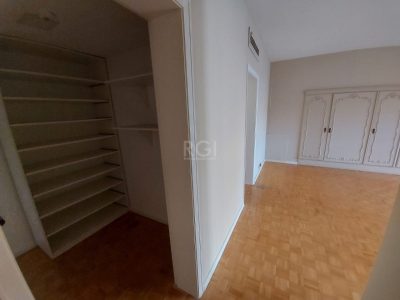 Apartamento à venda com 381m², 4 quartos, 1 suíte, 2 vagas no bairro Moinhos de Vento em Porto Alegre - Foto 21