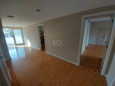 Apartamento à venda com 381m², 4 quartos, 1 suíte, 2 vagas no bairro Moinhos de Vento em Porto Alegre - Foto 22