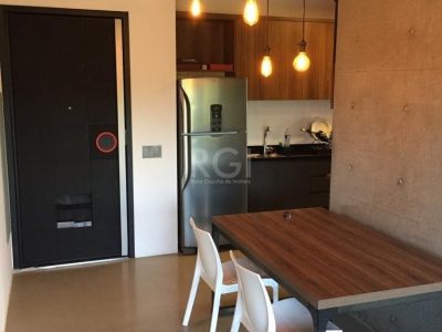 Apartamento à venda com 68m², 2 quartos, 1 suíte, 2 vagas no bairro Petrópolis em Porto Alegre - Foto 4