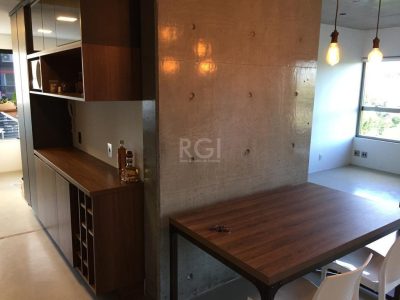 Apartamento à venda com 68m², 2 quartos, 1 suíte, 2 vagas no bairro Petrópolis em Porto Alegre - Foto 5