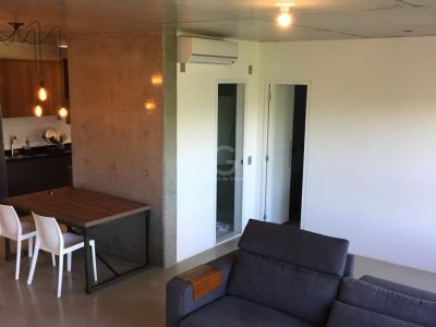 Apartamento à venda com 68m², 2 quartos, 1 suíte, 2 vagas no bairro Petrópolis em Porto Alegre - Foto 8