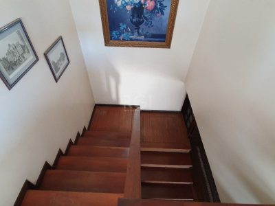 Casa à venda com 333m², 4 quartos, 1 suíte, 4 vagas no bairro Passo d'Areia em Porto Alegre - Foto 15