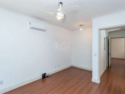 Apartamento à venda com 92m², 3 quartos, 1 suíte, 1 vaga no bairro Mont Serrat em Porto Alegre - Foto 16