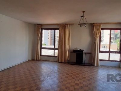 Apartamento à venda com 133m², 3 quartos, 1 suíte, 1 vaga no bairro Rio Branco em Porto Alegre - Foto 2