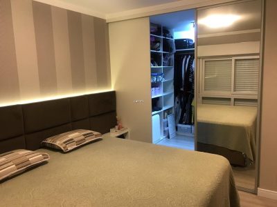 Apartamento à venda com 158m², 4 quartos, 4 suítes, 3 vagas no bairro Menino Deus em Porto Alegre - Foto 14