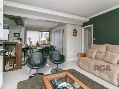 Apartamento à venda com 95m², 3 quartos, 1 suíte, 3 vagas no bairro Petrópolis em Porto Alegre - Foto 2