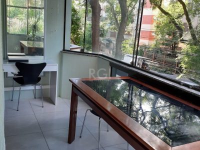 Apartamento à venda com 127m², 3 quartos, 1 suíte, 1 vaga no bairro Petrópolis em Porto Alegre - Foto 5