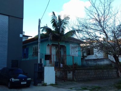 Casa à venda com 91m², 2 quartos, 1 vaga no bairro Jardim Botânico em Porto Alegre - Foto 2