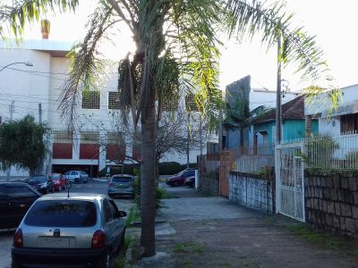 Casa à venda com 91m², 2 quartos, 1 vaga no bairro Jardim Botânico em Porto Alegre - Foto 5