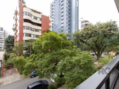 Apartamento à venda com 253m², 4 quartos, 2 suítes, 3 vagas no bairro Petrópolis em Porto Alegre - Foto 12