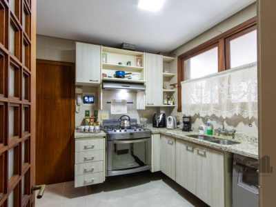 Apartamento à venda com 253m², 4 quartos, 2 suítes, 3 vagas no bairro Petrópolis em Porto Alegre - Foto 29