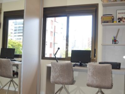 Apartamento à venda com 64m², 2 quartos, 1 suíte, 2 vagas no bairro Rio Branco em Porto Alegre - Foto 26