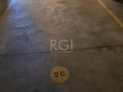 Apartamento à venda com 65m², 2 quartos, 1 suíte, 1 vaga no bairro Santana em Porto Alegre - Foto 18