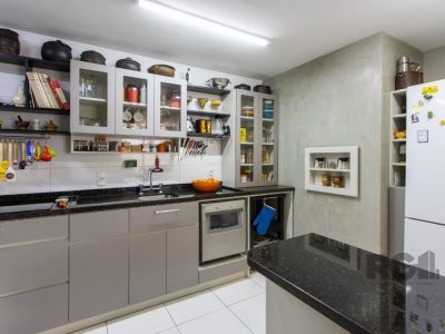 Apartamento à venda com 91m², 3 quartos, 1 suíte, 2 vagas no bairro Tristeza em Porto Alegre - Foto 8