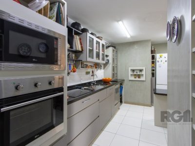 Apartamento à venda com 91m², 3 quartos, 1 suíte, 2 vagas no bairro Tristeza em Porto Alegre - Foto 11