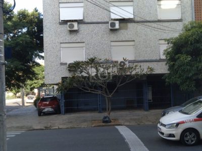 Apartamento à venda com 74m², 3 quartos, 1 suíte, 1 vaga no bairro Santana em Porto Alegre - Foto 20