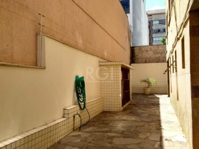 Apartamento à venda com 85m², 3 quartos, 1 suíte, 2 vagas no bairro Jardim Itu em Porto Alegre - Foto 13