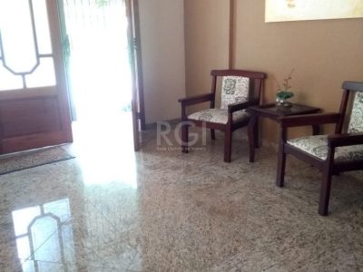 Apartamento à venda com 85m², 3 quartos, 1 suíte, 2 vagas no bairro Jardim Itu em Porto Alegre - Foto 14