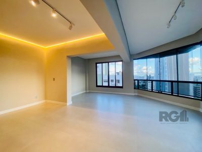 Cobertura à venda com 337m², 3 quartos, 1 suíte, 2 vagas no bairro Petrópolis em Porto Alegre - Foto 15