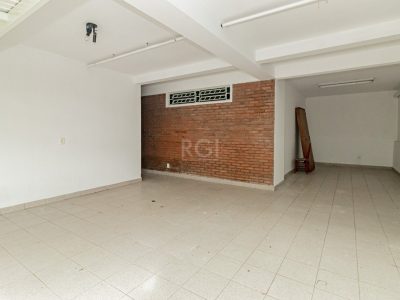 Casa à venda com 287m², 3 quartos, 1 suíte, 3 vagas no bairro Jardim Carvalho em Porto Alegre - Foto 49