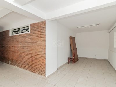 Casa à venda com 287m², 3 quartos, 1 suíte, 3 vagas no bairro Jardim Carvalho em Porto Alegre - Foto 51