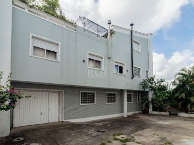 Casa à venda com 287m², 3 quartos, 1 suíte, 3 vagas no bairro Jardim Carvalho em Porto Alegre - Foto 55