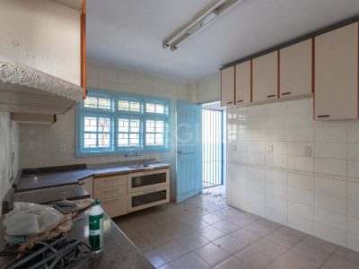 Casa à venda com 266m², 4 quartos, 1 suíte, 3 vagas no bairro Tristeza em Porto Alegre - Foto 16