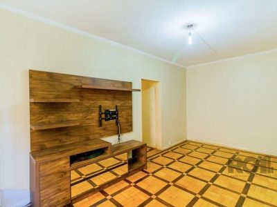 Apartamento à venda com 86m², 3 quartos, 1 vaga no bairro Independência em Porto Alegre - Foto 2