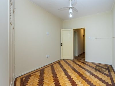 Apartamento à venda com 88m², 3 quartos no bairro Petrópolis em Porto Alegre - Foto 25