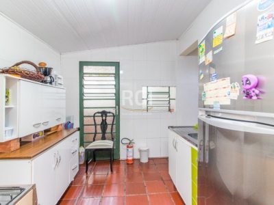 Casa à venda com 72m², 3 quartos no bairro Jardim Carvalho em Porto Alegre - Foto 14