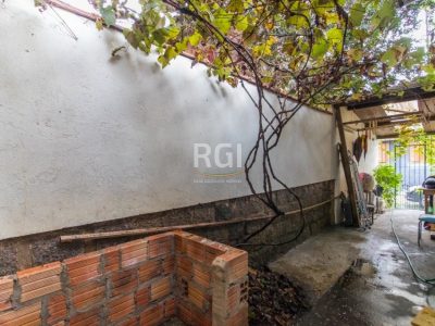 Casa à venda com 72m², 3 quartos no bairro Jardim Carvalho em Porto Alegre - Foto 17