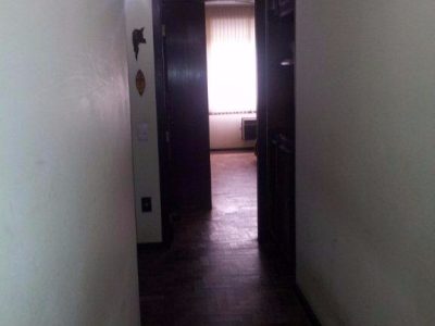 Casa à venda com 400m², 3 quartos, 1 suíte, 2 vagas no bairro Cristal em Porto Alegre - Foto 13