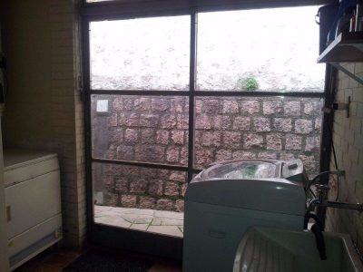 Casa à venda com 400m², 3 quartos, 1 suíte, 2 vagas no bairro Cristal em Porto Alegre - Foto 29