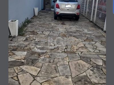 Casa à venda com 110m², 4 quartos, 1 suíte, 4 vagas no bairro Partenon em Porto Alegre - Foto 26