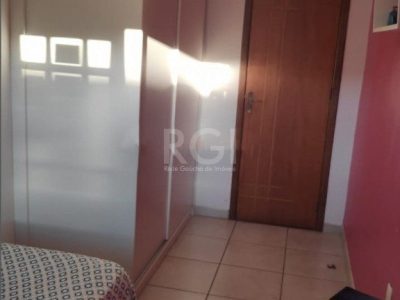 Casa à venda com 110m², 4 quartos, 1 suíte, 4 vagas no bairro Partenon em Porto Alegre - Foto 15