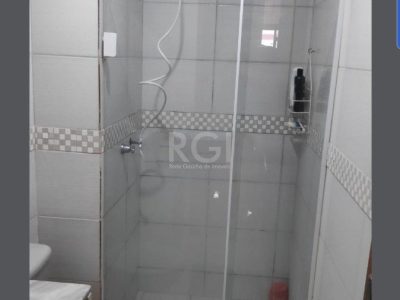 Casa à venda com 110m², 4 quartos, 1 suíte, 4 vagas no bairro Partenon em Porto Alegre - Foto 16