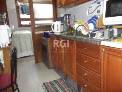 Apartamento à venda com 111m², 2 quartos, 1 suíte, 1 vaga no bairro Menino Deus em Porto Alegre - Foto 11