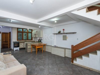 Casa à venda com 430m², 3 quartos no bairro Santa Tereza em Porto Alegre - Foto 3