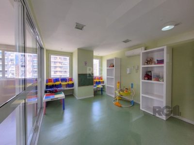 Apartamento à venda com 67m², 2 quartos, 1 suíte, 1 vaga no bairro Passo d'Areia em Porto Alegre - Foto 25