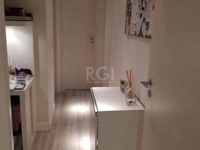 Apartamento à venda com 106m², 3 quartos, 1 suíte, 2 vagas no bairro Passo d'Areia em Porto Alegre - Foto 5