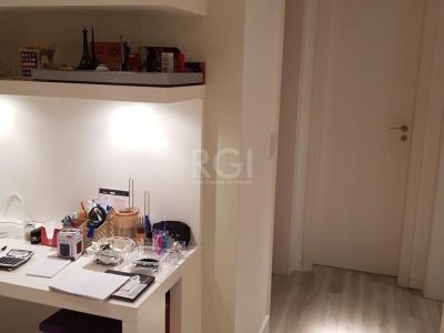 Apartamento à venda com 106m², 3 quartos, 1 suíte, 2 vagas no bairro Passo d'Areia em Porto Alegre - Foto 27