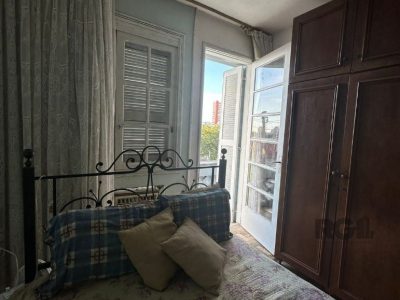 Apartamento à venda com 79m², 2 quartos, 1 vaga no bairro Azenha em Porto Alegre - Foto 4