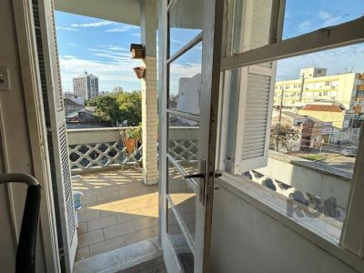 Apartamento à venda com 79m², 2 quartos, 1 vaga no bairro Azenha em Porto Alegre - Foto 11