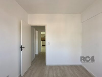 Cobertura à venda com 174m², 3 quartos, 1 suíte, 2 vagas no bairro Menino Deus em Porto Alegre - Foto 28