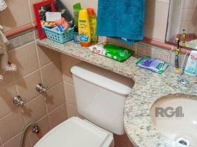 Casa à venda com 177m², 4 quartos, 2 suítes, 6 vagas no bairro Santa Tereza em Porto Alegre - Foto 21