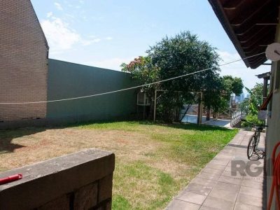 Casa à venda com 177m², 4 quartos, 2 suítes, 6 vagas no bairro Santa Tereza em Porto Alegre - Foto 42