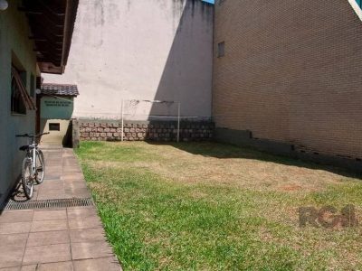 Casa à venda com 177m², 4 quartos, 2 suítes, 6 vagas no bairro Santa Tereza em Porto Alegre - Foto 43