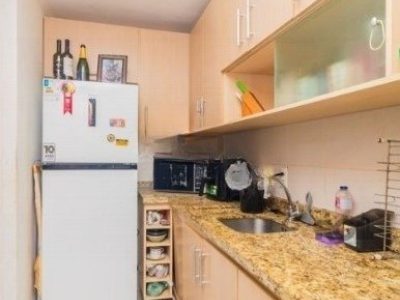 Apartamento à venda com 66m², 3 quartos, 1 suíte, 1 vaga no bairro Partenon em Porto Alegre - Foto 12