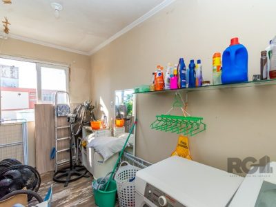 Apartamento à venda com 90m², 3 quartos, 1 suíte, 1 vaga no bairro Medianeira em Porto Alegre - Foto 22